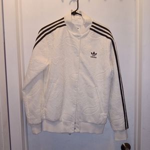 ADIDAS WHITE JACKET SIZE MEDIUM